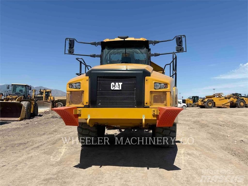 CAT 745 TG 鉸接式起吊車