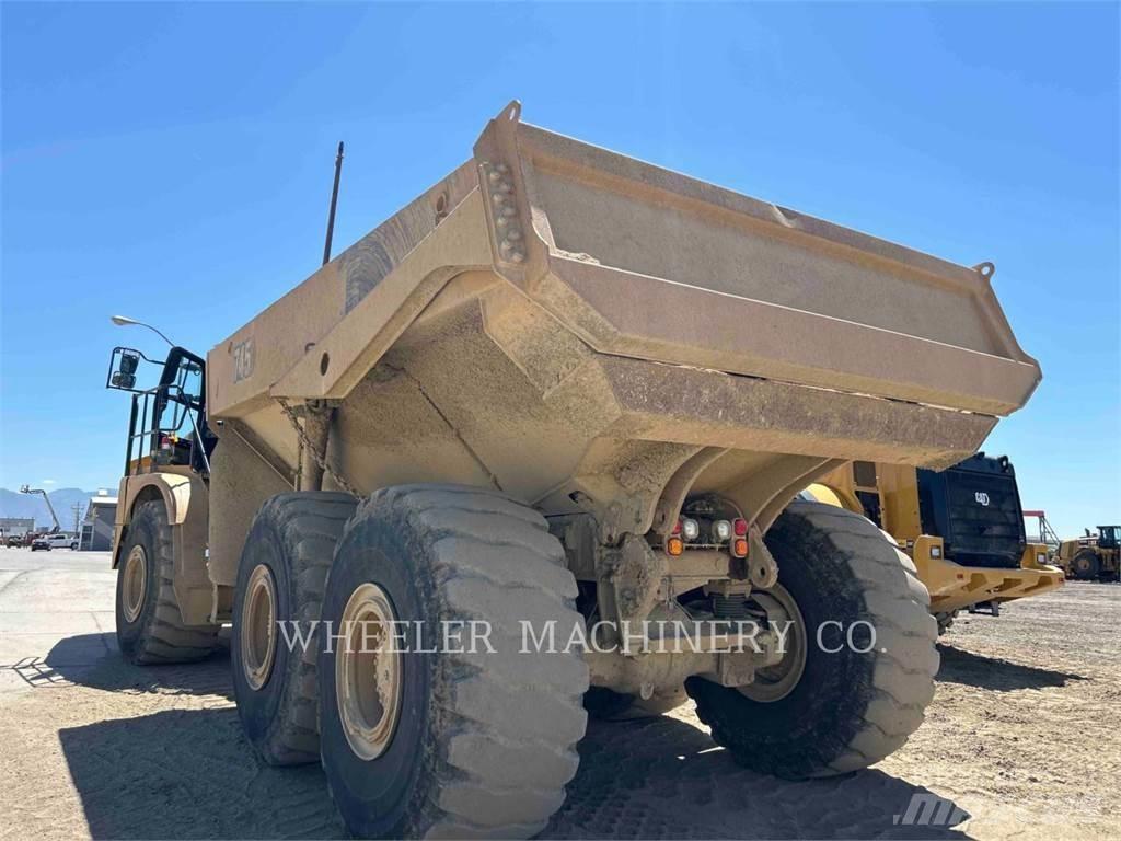 CAT 745 TG 鉸接式起吊車