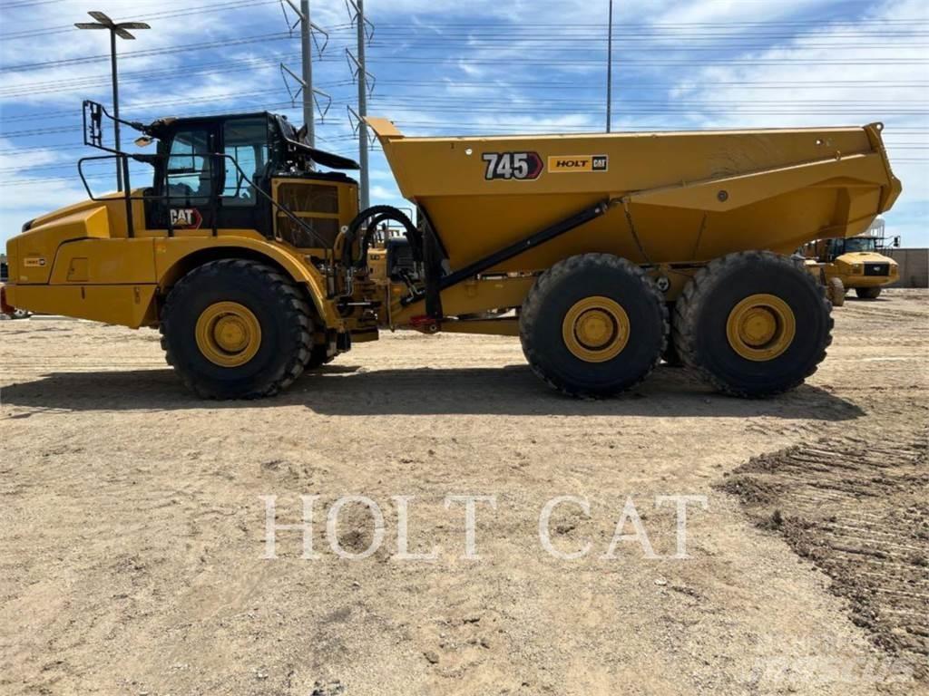CAT 745 TG 鉸接式起吊車