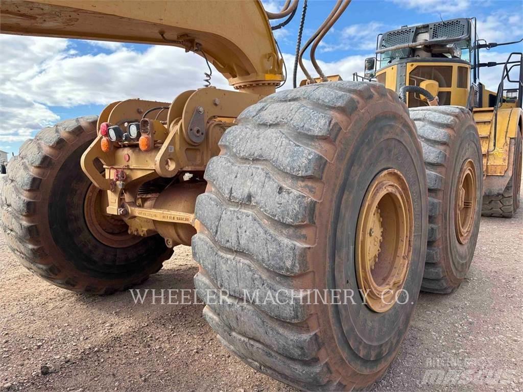 CAT 745 W/PAN 鉸接式起吊車