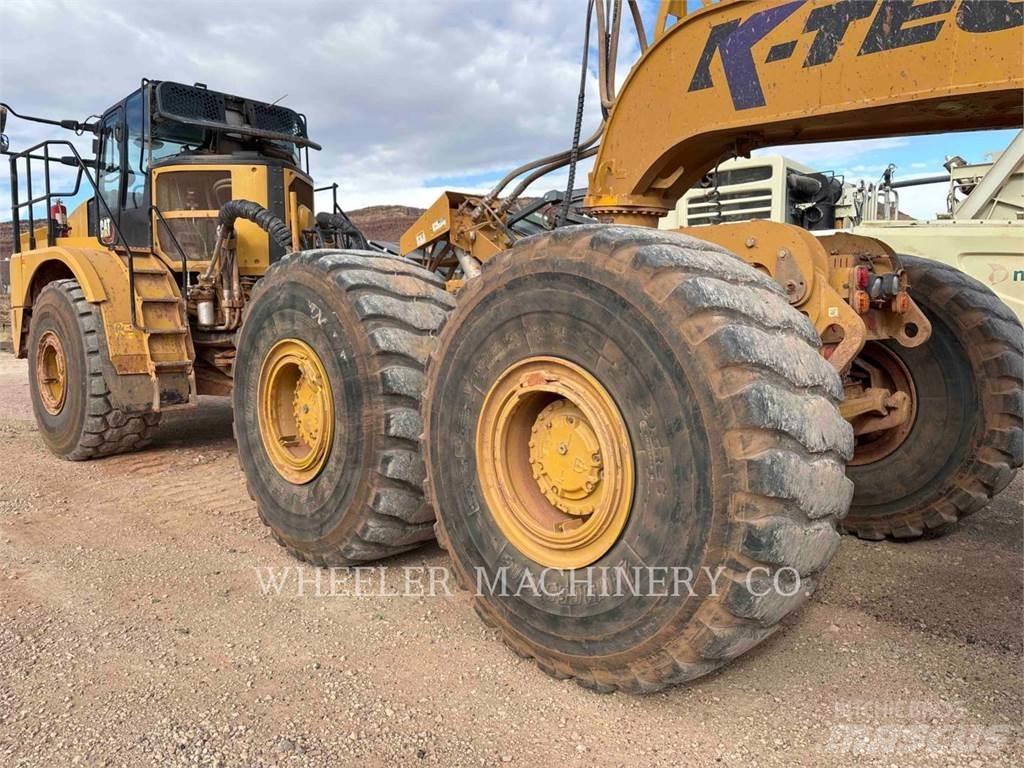 CAT 745 W/PAN 鉸接式起吊車