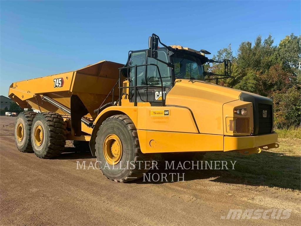 CAT 74504 鉸接式起吊車