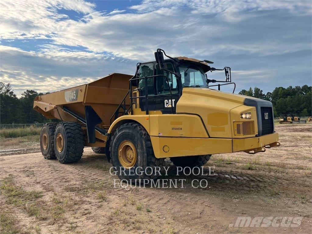 CAT 74504 鉸接式起吊車