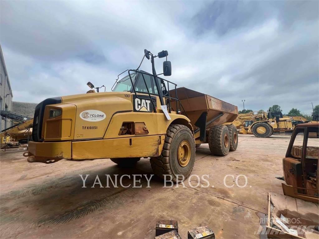 CAT 745C 鉸接式起吊車