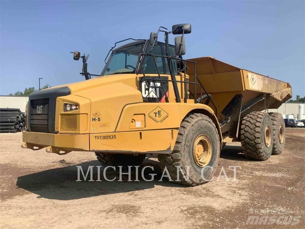 CAT 745C 鉸接式起吊車