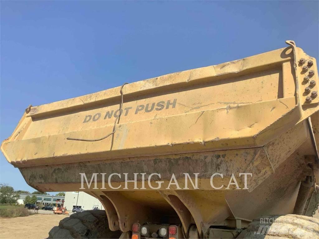 CAT 745C 鉸接式起吊車