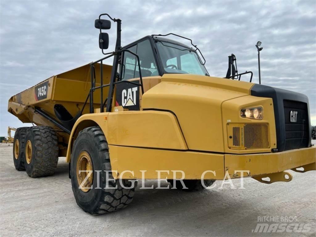 CAT 745C 鉸接式起吊車