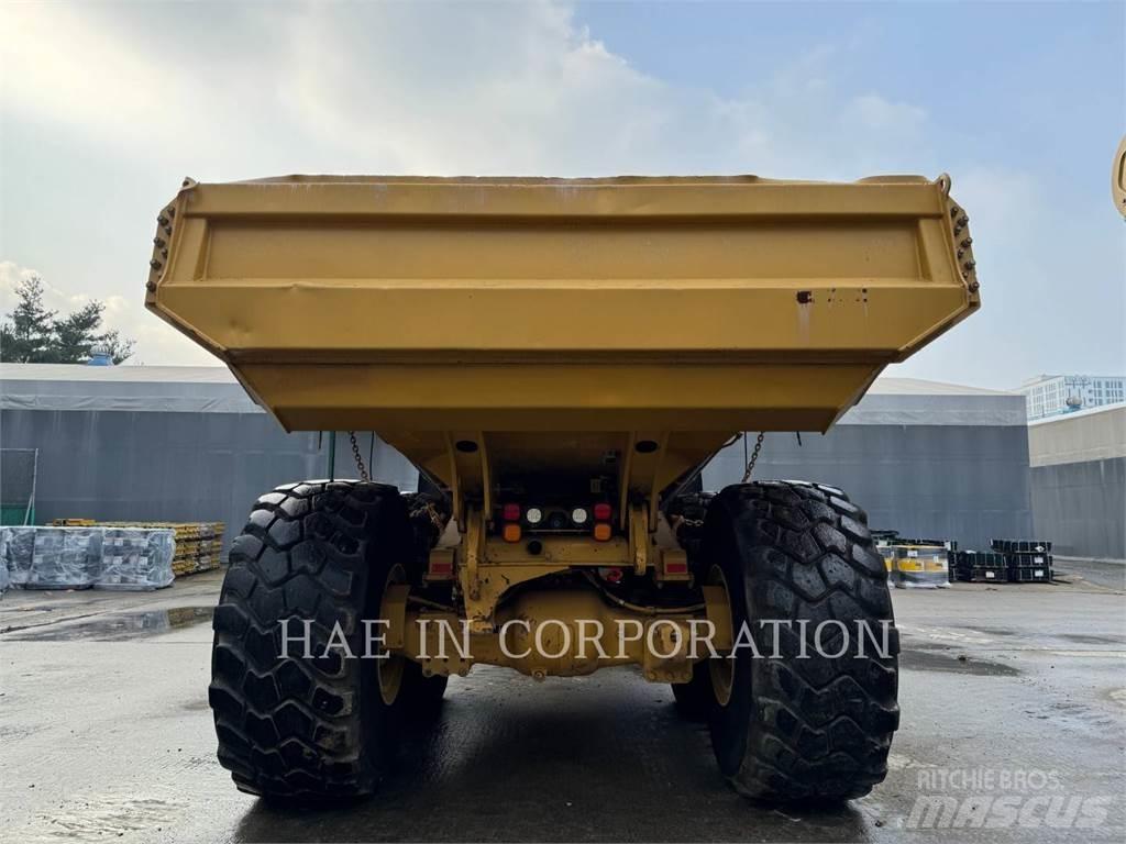 CAT 745C 鉸接式起吊車