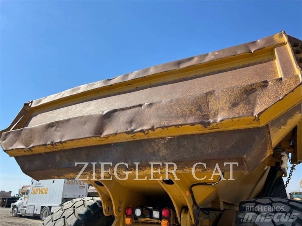 CAT 745C 鉸接式起吊車