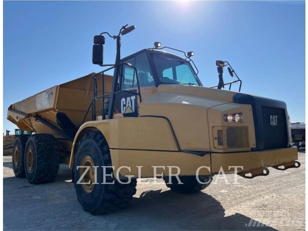 CAT 745C 鉸接式起吊車