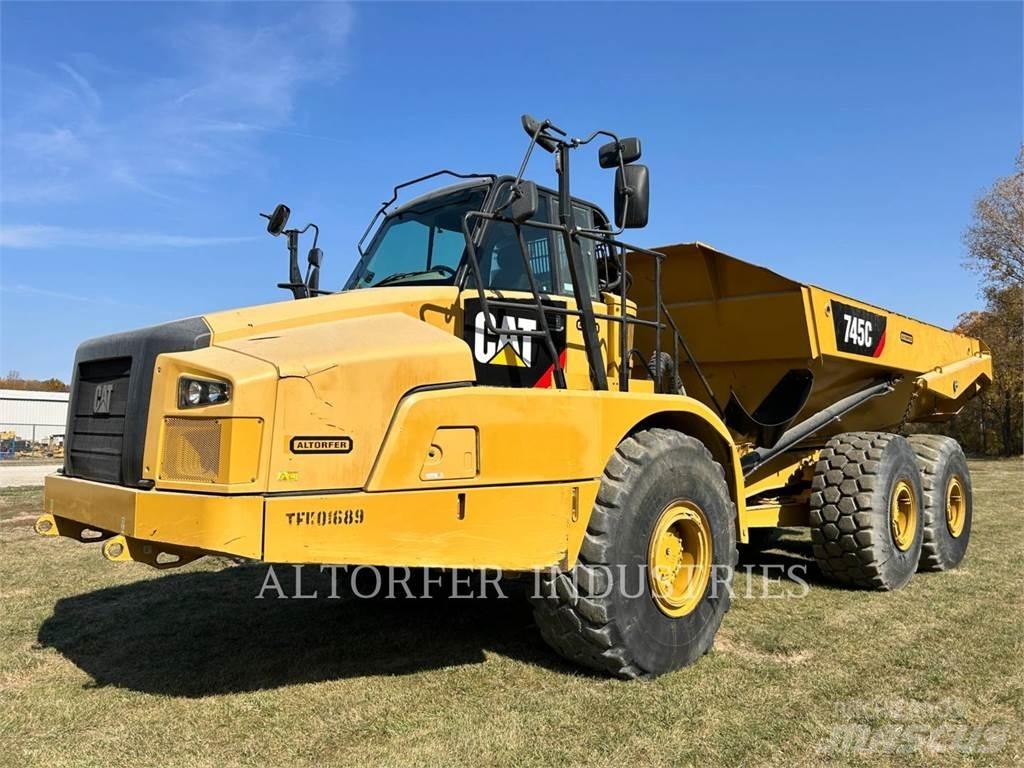 CAT 745C 鉸接式起吊車