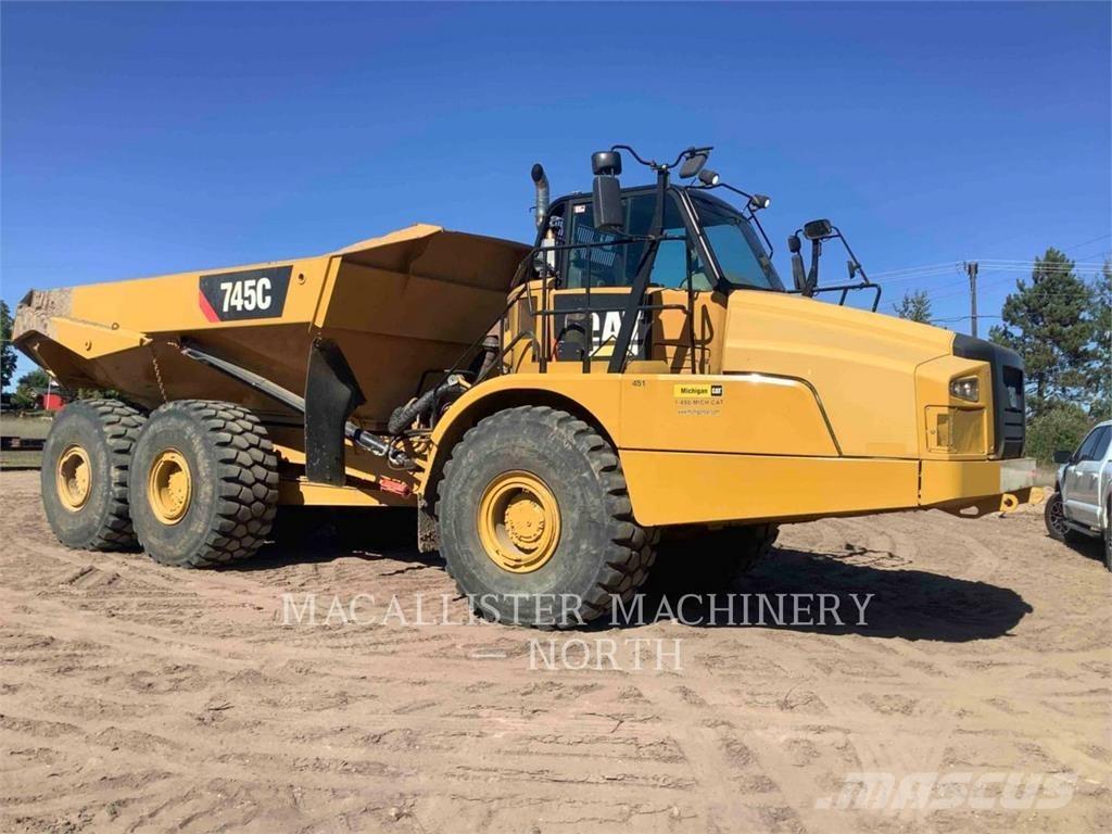 CAT 745C T 鉸接式起吊車