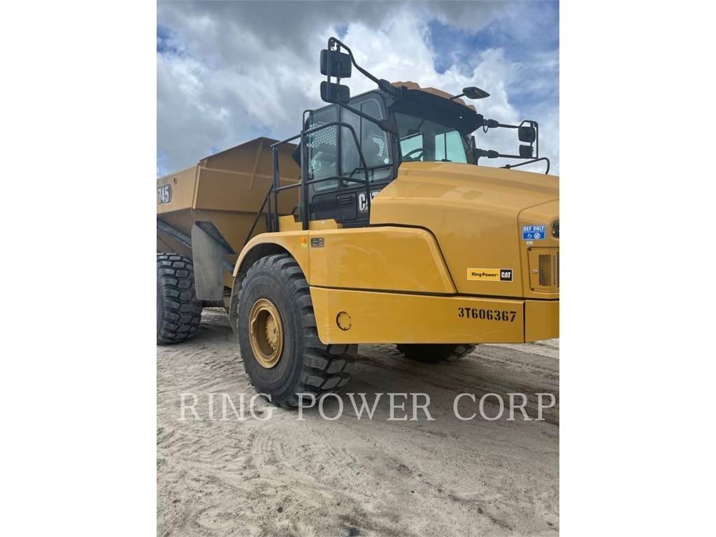 CAT 745TG 鉸接式起吊車