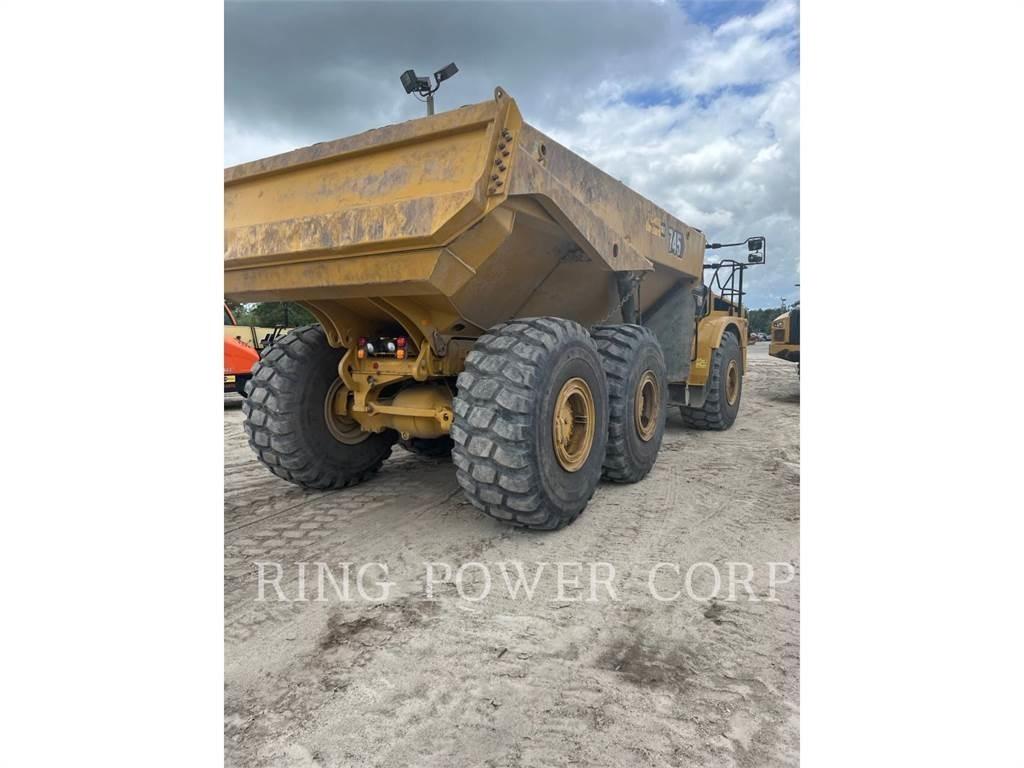 CAT 745TG 鉸接式起吊車