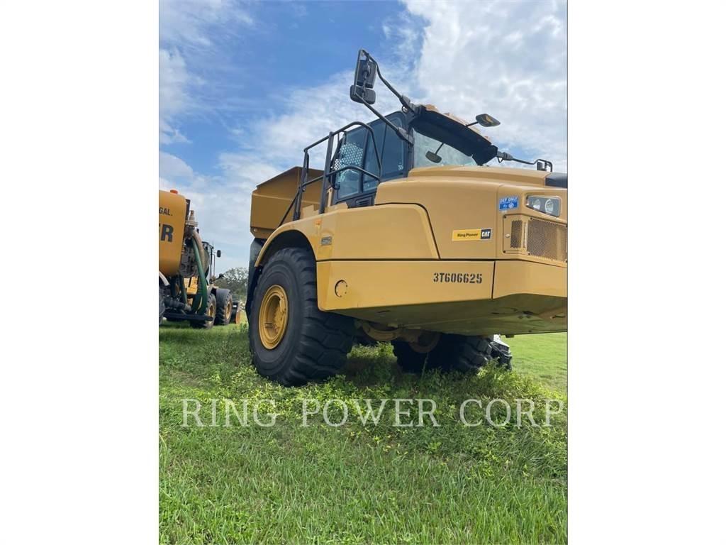 CAT 745TG 鉸接式起吊車