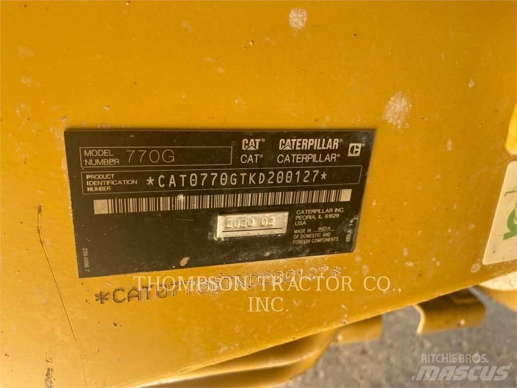 CAT 770 G 鉸接式起吊車