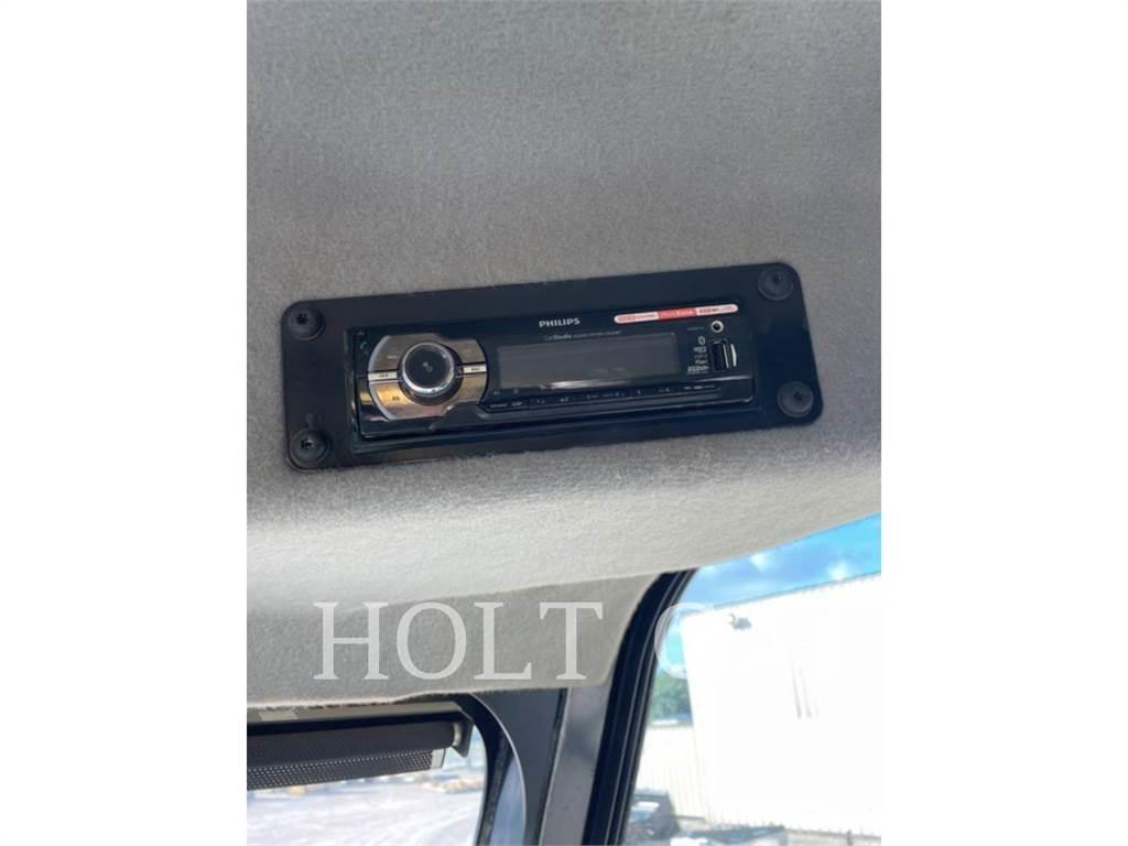 CAT 770G 鉸接式起吊車