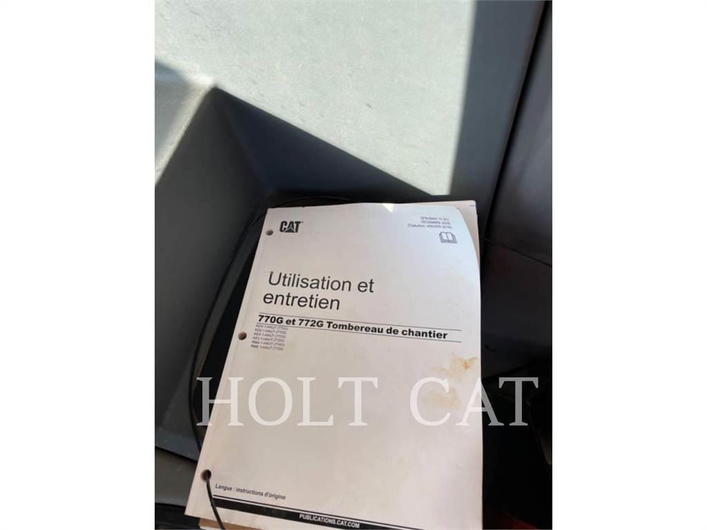 CAT 770G 鉸接式起吊車