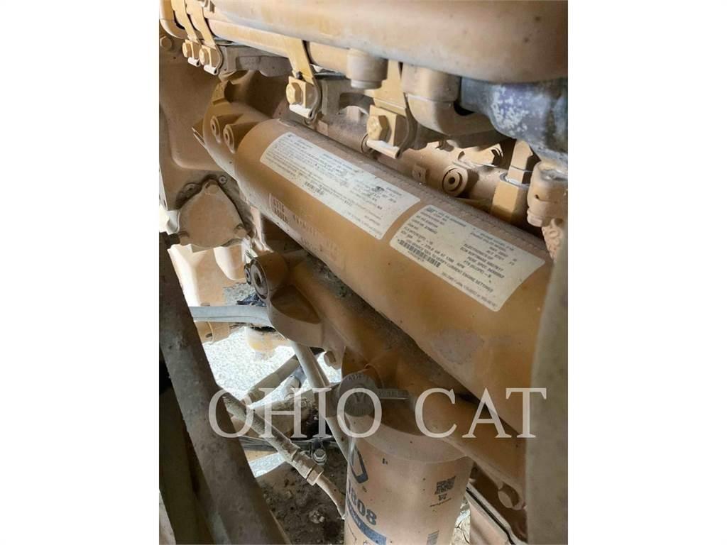 CAT 770G 鉸接式起吊車