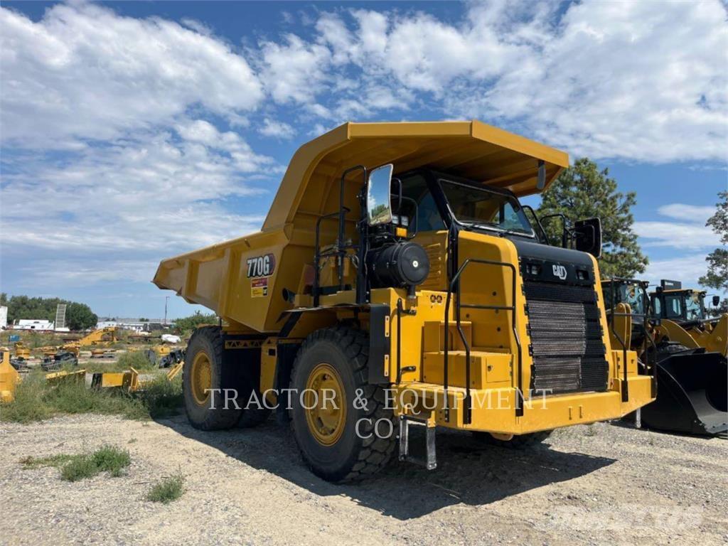 CAT 770G 鉸接式起吊車