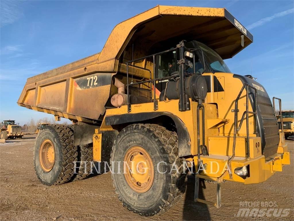 CAT 772 鉸接式起吊車