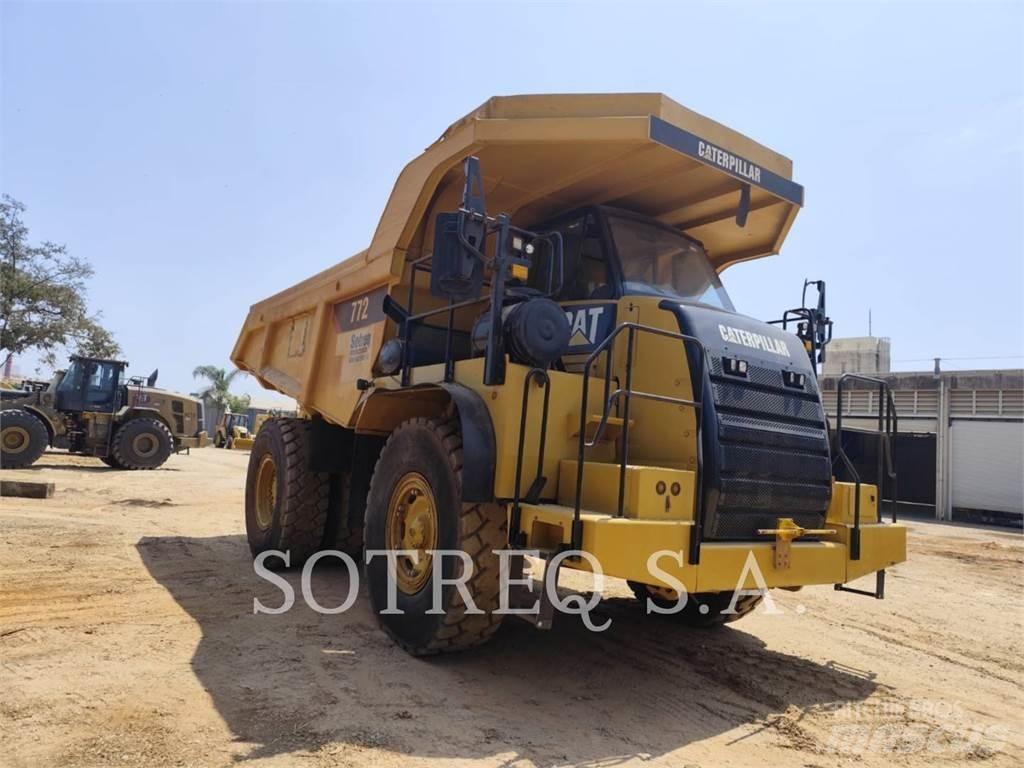 CAT 772 鉸接式起吊車
