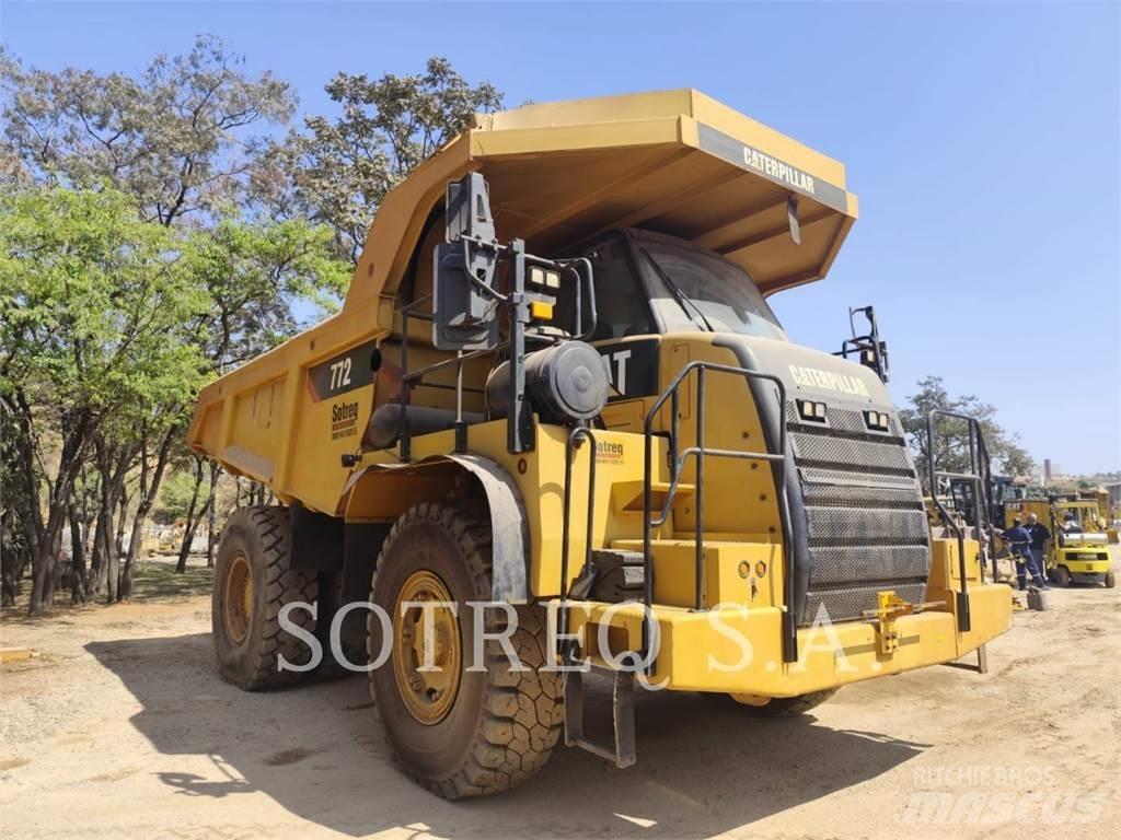 CAT 772 鉸接式起吊車