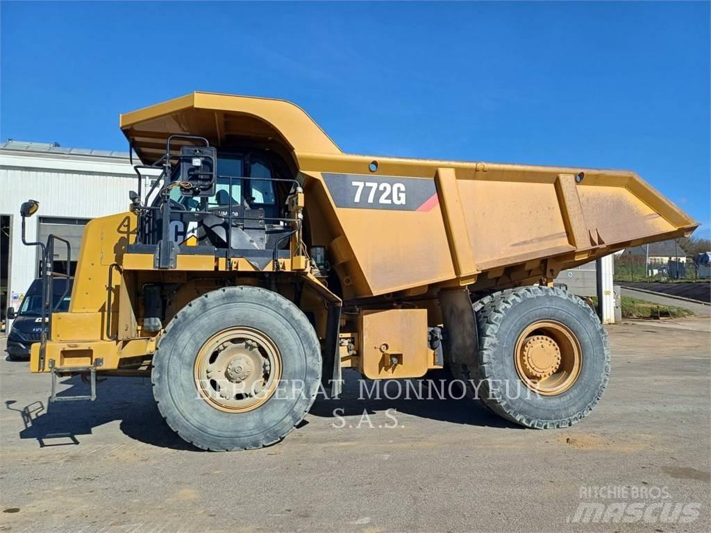 CAT 772G 鉸接式起吊車