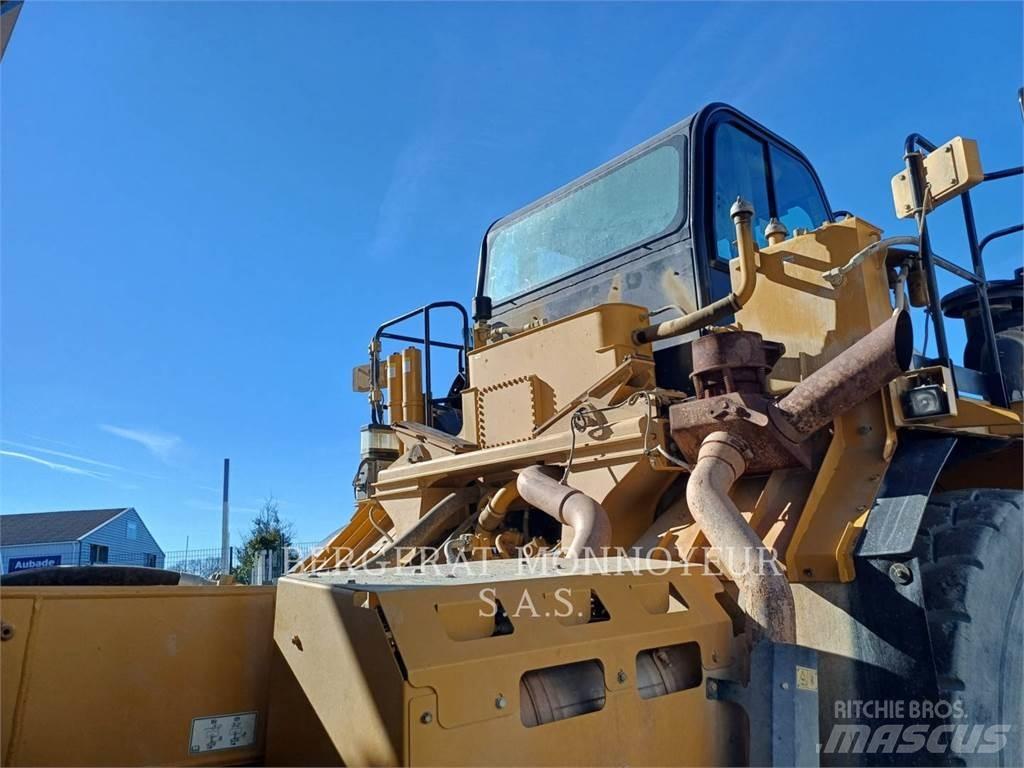 CAT 772G 鉸接式起吊車