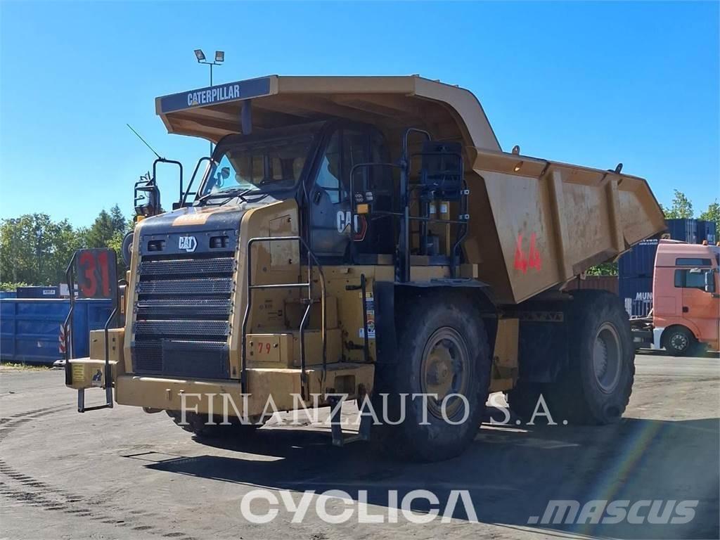 CAT 772G 鉸接式起吊車