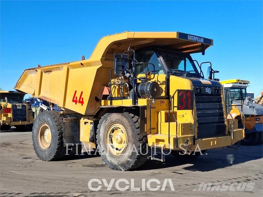 CAT 772G 鉸接式起吊車