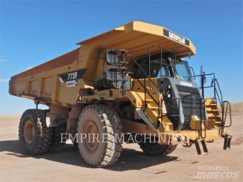 CAT 773F 鉸接式起吊車
