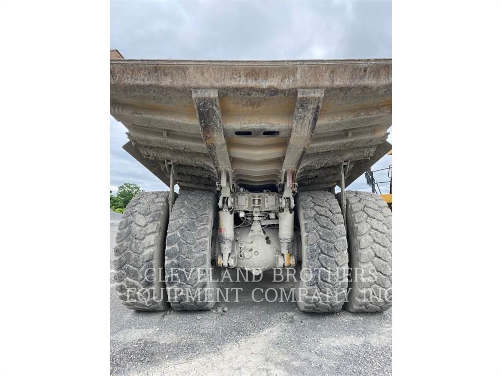 CAT 773G 鉸接式起吊車
