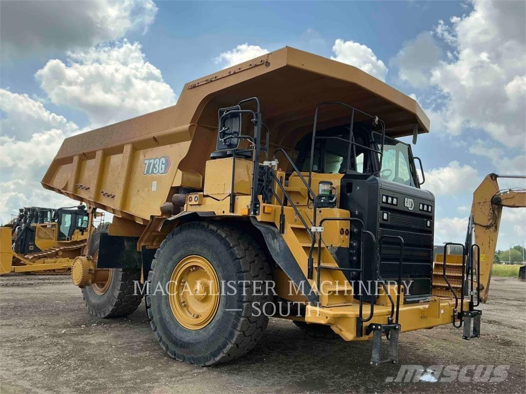 CAT 773G 鉸接式起吊車