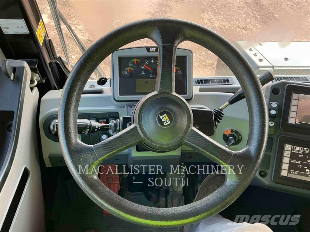 CAT 773G 鉸接式起吊車