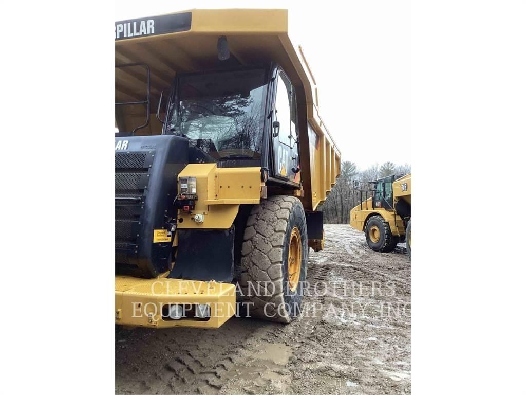 CAT 775F 鉸接式起吊車