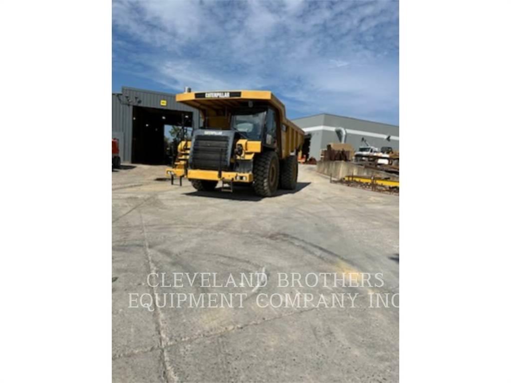 CAT 775F 鉸接式起吊車