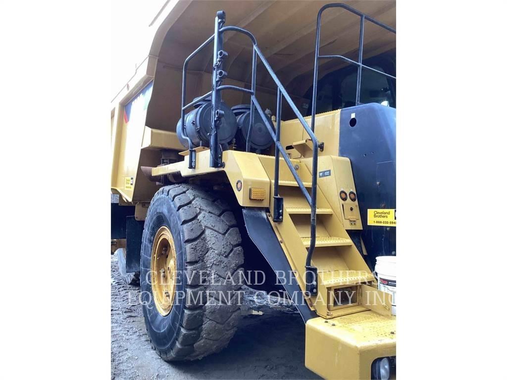 CAT 775F 鉸接式起吊車