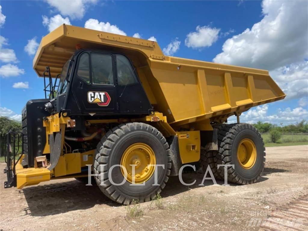 CAT 775G 鉸接式起吊車