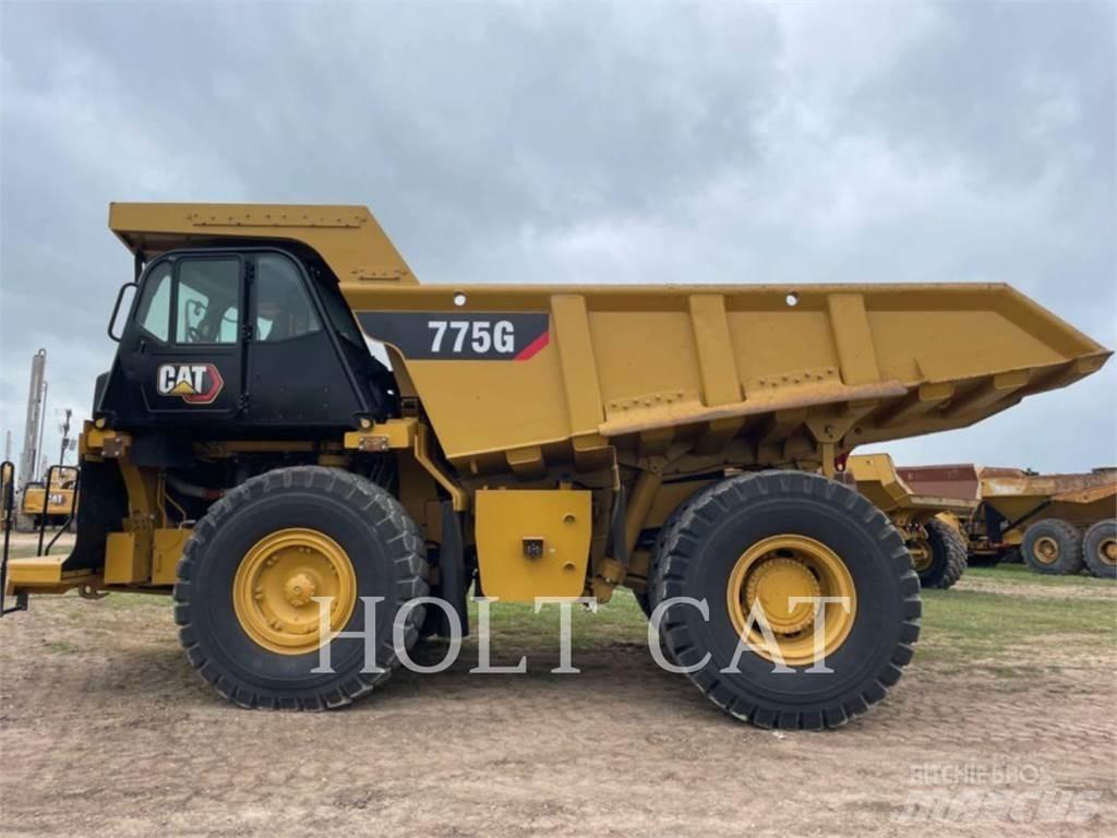 CAT 775G 鉸接式起吊車