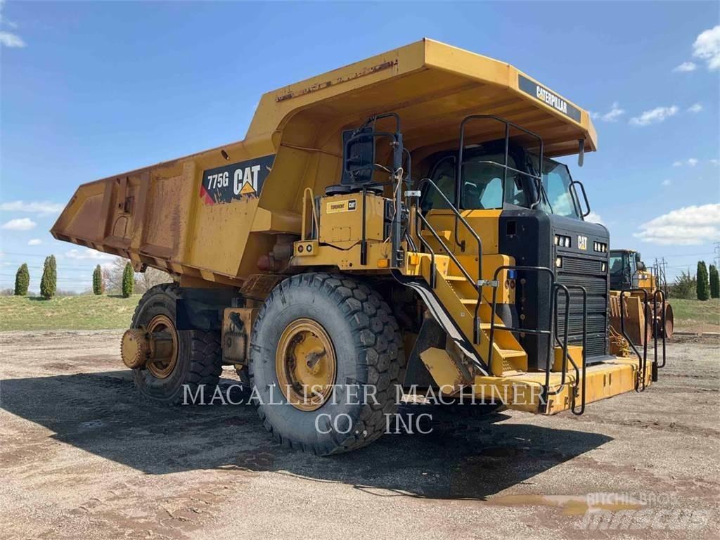 CAT 775G 鉸接式起吊車