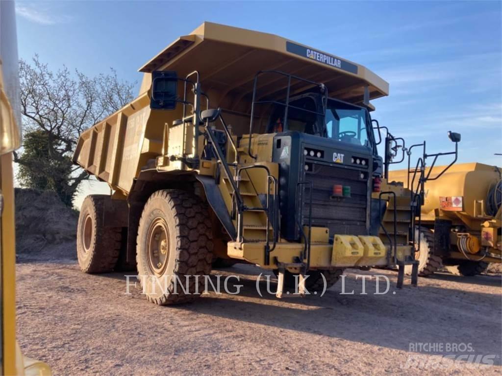 CAT 775G 鉸接式起吊車