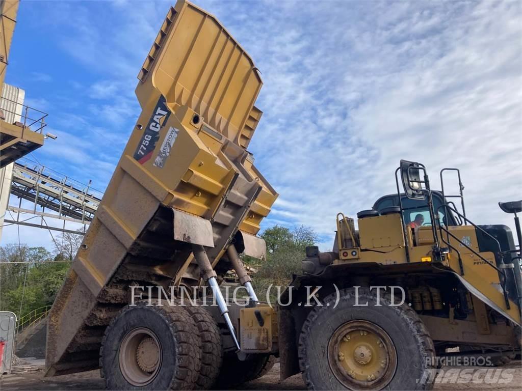 CAT 775G 鉸接式起吊車