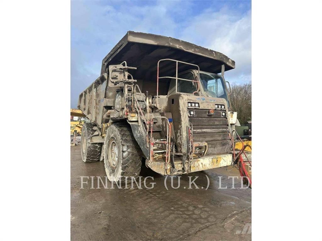 CAT 775G 鉸接式起吊車