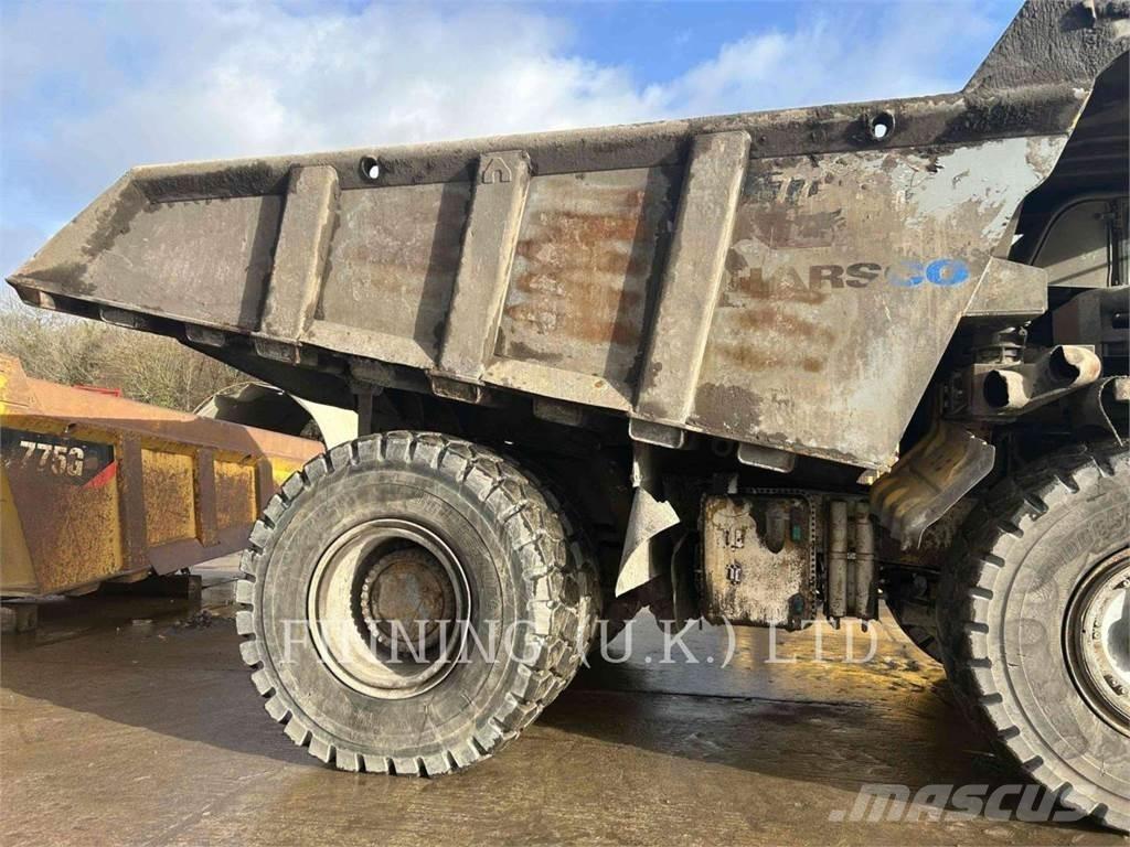 CAT 775G 鉸接式起吊車