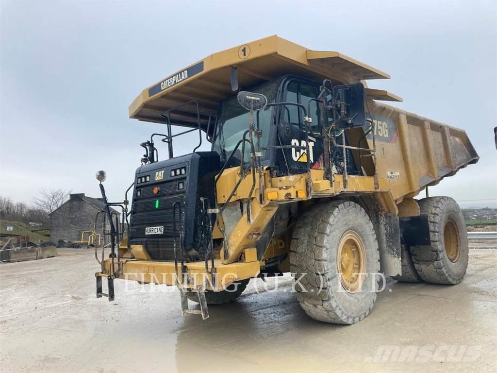 CAT 775G 鉸接式起吊車