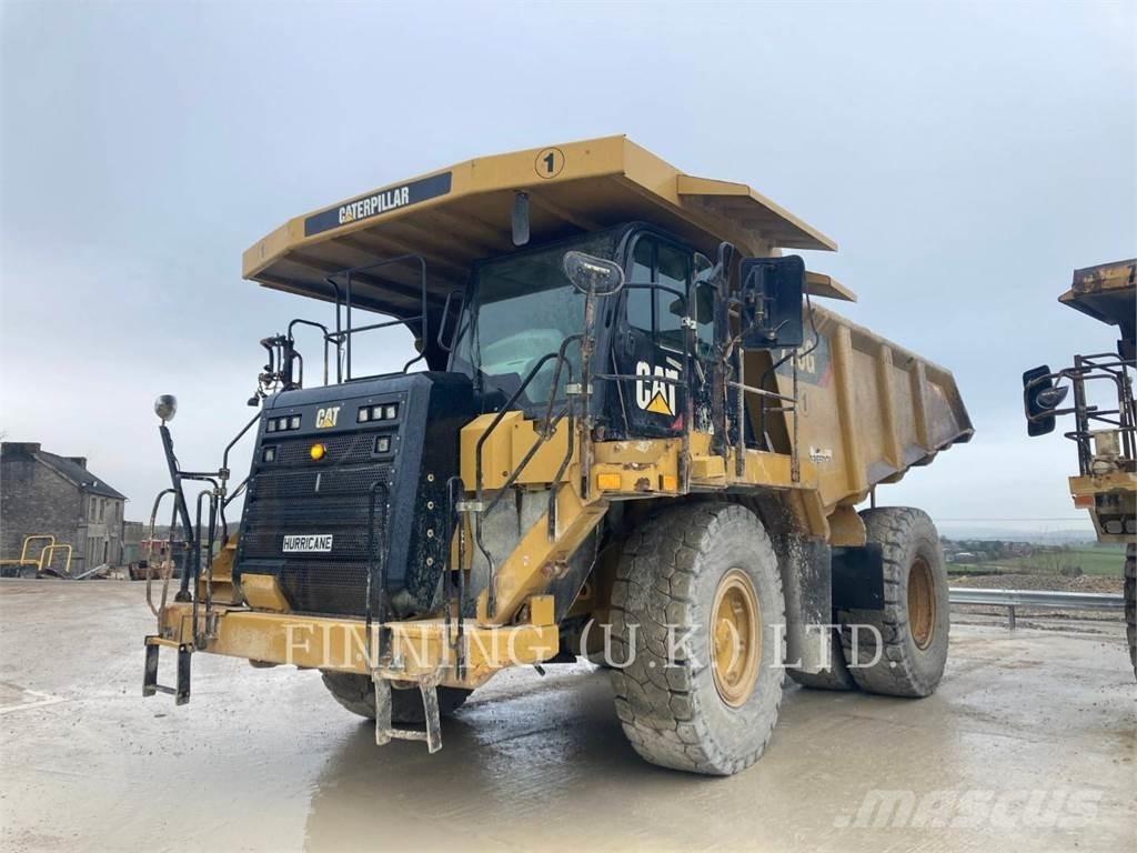 CAT 775G 鉸接式起吊車