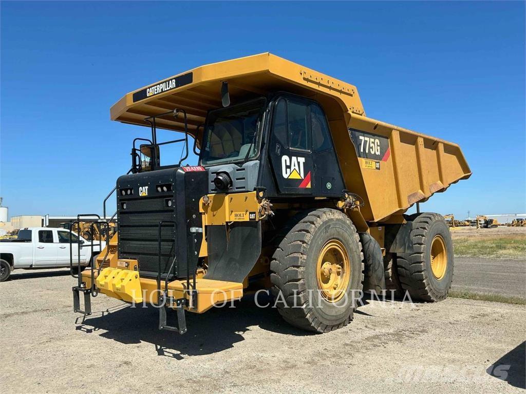 CAT 775G 鉸接式起吊車