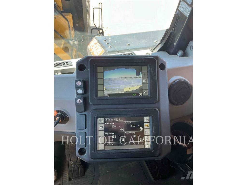 CAT 775G 鉸接式起吊車