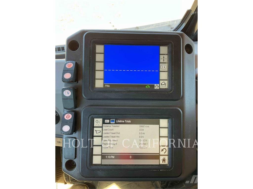 CAT 775G 鉸接式起吊車
